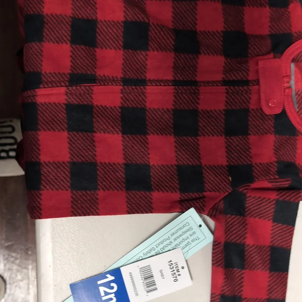 Kid's pj's - Picture 4 of 4